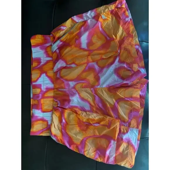 Ultra High-Waisted Piped Nylon Short Sz large - Picture 5 of 5